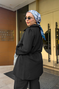 Taş Düğme Detaylı Takım Siyah