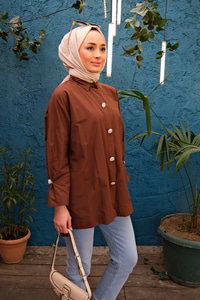 TAS DUGMELI DETAYLI GOMLEK KAHVERENGI