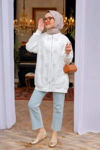 Taş İşlemeli Brode Hırka Beyaz