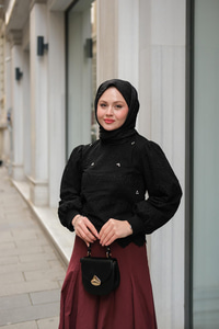 Taş Ve Brode Detaylı Bluz Siyah