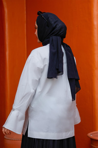 Tasarım Düğme Detaylı Gömlek Beyaz