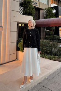 Taşlı Çiçek Düğmeli Hırka Siyah