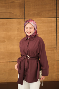 Toka Detaylı Uzun Kuşaklı Gömlek Mürdüm