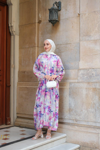 Tropikal Çicek Desen Elbise Lila