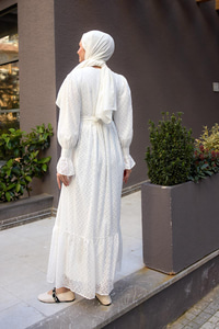 Tül Detay Kemerli Elbise Beyaz