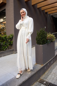 Tül Detay Kemerli Elbise Beyaz