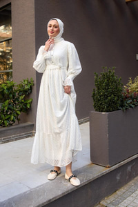 Tül Detay Kemerli Elbise Beyaz