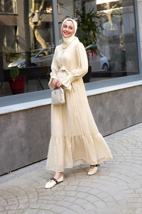 Tül Detay Kemerli Elbise Krem