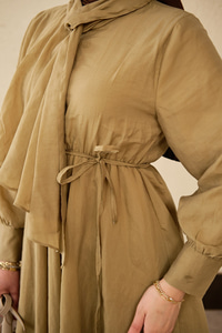 Tül Detay Şal Yaka Bel Bağlamalı Elbise Yağ Yeşil