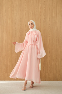 Tül Kumaş Boyun Bağlamalı Detaylı Bel Bağlamalı Elbise Pembe