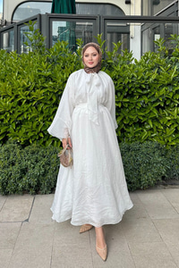 Tül Kumaş Boyun Bağlamalı Detaylı Bel Bağlamalı Elbise Beyaz