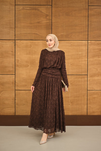 Tül Kumaş Kendinden Desenli Bel Büzgü Detay Elbise Kahverengi