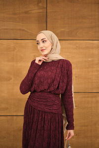 Tül Kumaş Kendinden Desenli Bel Büzgü Detay Elbise Bordo