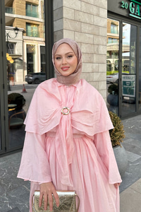 Üç Parçalı Tül Kumaş Gold Broş Detay Takım Pudra