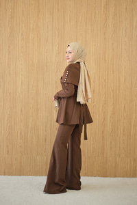 Üstü Çıkarılabilir Bolero Gold Düğme Detay Takım Kahverengi