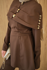 Üstü Çıkarılabilir Bolero Gold Düğme Detay Takım Kahverengi