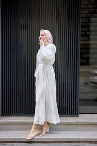 Üstü Lastikli Şifon Elbise Beyaz