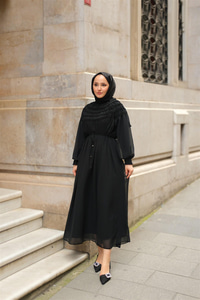 Üstü Lastikli Şifon Elbise Siyah