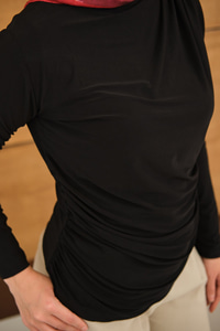 Uzun Kollu Büzgü Detay Bluz Siyah