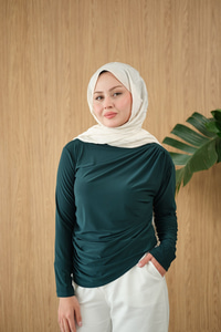 Uzun Kollu Büzgü Detay Bluz Zümrüt Yeşil