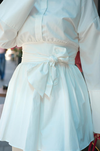 Uzun Kuşaklı Gömlek Beyaz