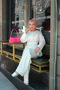 Uzun Kuşaklı Gömlek Beyaz