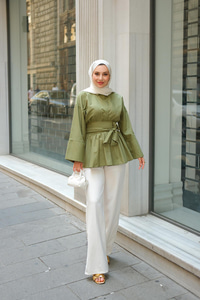 Uzun Kuşaklı Gömlek Koyu Yeşil