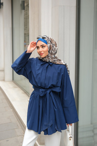 Uzun Kuşaklı Gömlek Lacivert