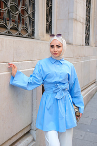 Uzun Kuşaklı Gömlek Mavi