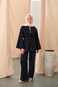 V Broş Detay Takım Lacivert