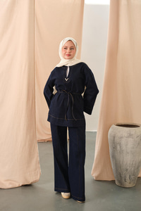 V Broş Detay Takım Lacivert