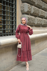 V Detay Tül Elbise Bordo