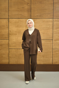 V Yaka Bağcıklı Regular Viskon Kimono Takım Kahverengi