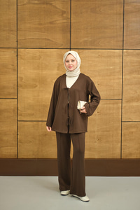 V Yaka Bağcıklı Regular Viskon Kimono Takım Kahverengi