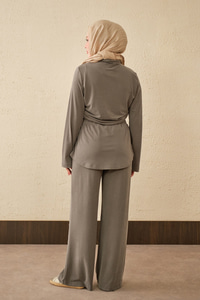 Yaka Büzgü Detay Takım Yeşil