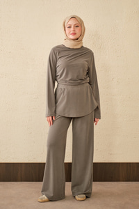 Yaka Büzgü Detay Takım Yeşil