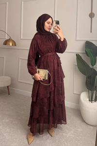Yaka Büzgülü Bel Bağlamalı Kat Kat Şifon Elbise Bordo