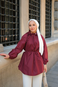 Yaka Büzgülü Bel Bağlamalı Tunik Bordo