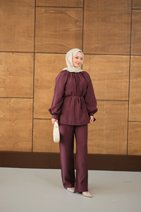 Yaka Büzgülü Bilek Bağlamalı Pantolonlu Takım Bordo