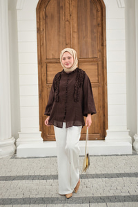 Yaka Büzgülü Gömlek Kahverengi