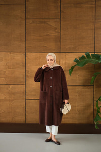 Yaka Detay Peluş Kaban Kahverengi