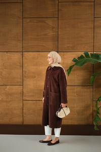 Yaka Detay Peluş Kaban Kahverengi