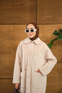 Yaka Detay Peluş Kaban Krem