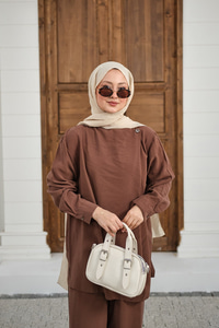 Yaka Düğme Detay Beli Lastikli Ayarlanabilir İkili Takım Kahverengi