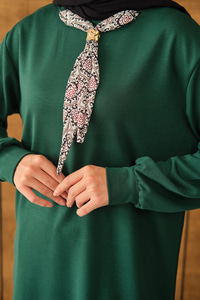 Yaka Fularlı Tunik Zümrüt Yeşil