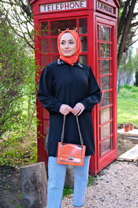 YAKA INCILI TUNIK SIYAH