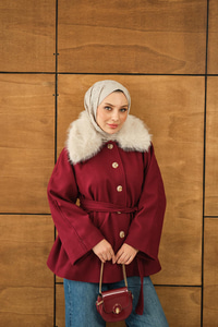 Yaka Kürk Detay Bel Bağlamalı Ceket Bordo