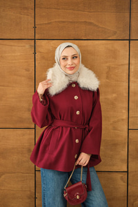 Yaka Kürk Detay Bel Bağlamalı Ceket Bordo