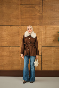 Yaka Kürk Detay Bel Bağlamalı Ceket Kahverengi