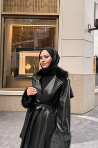 Yaka Kürk Detay Deri Trenç Siyah